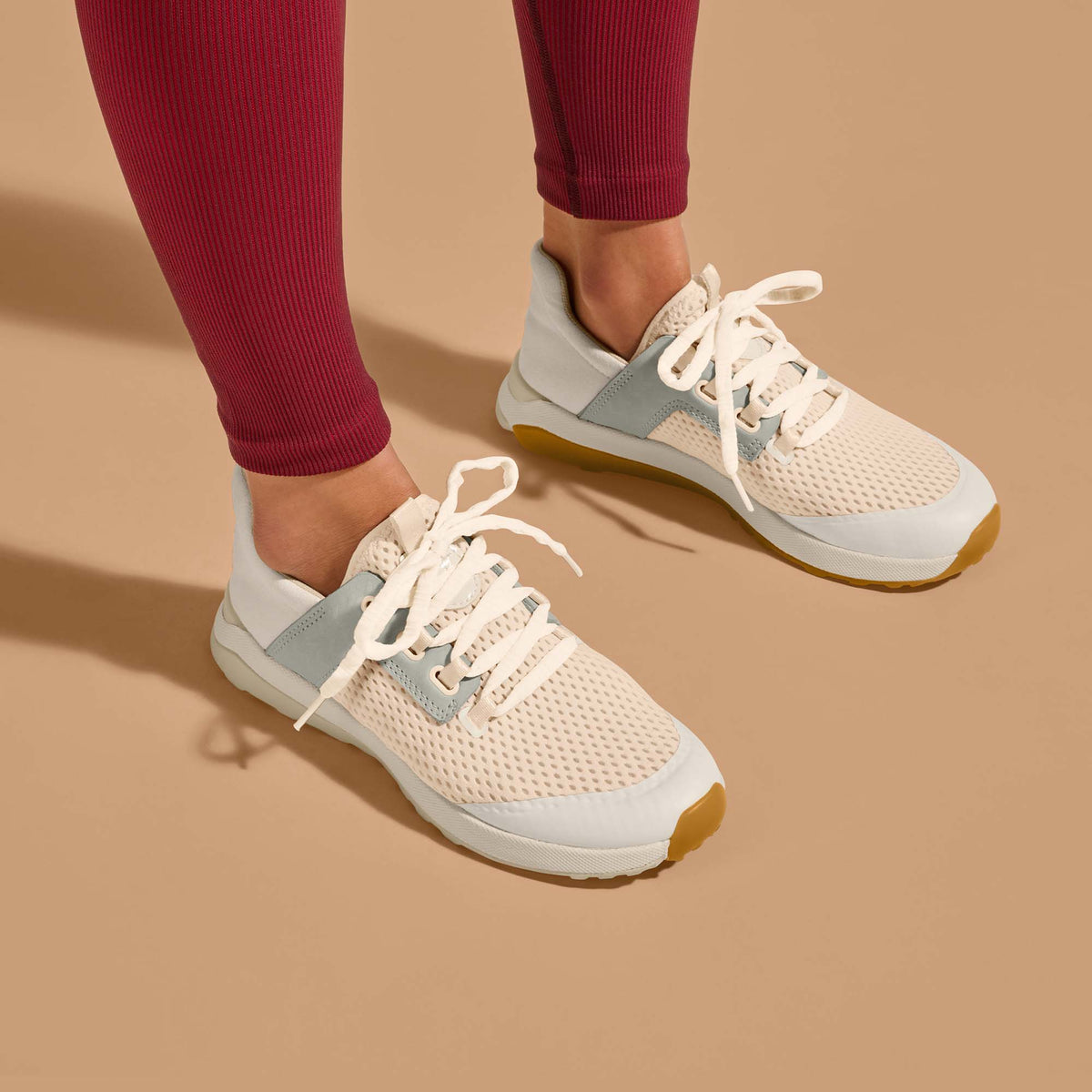 OluKai Value - Wailuku Women’s Athletic Shoes - Off White