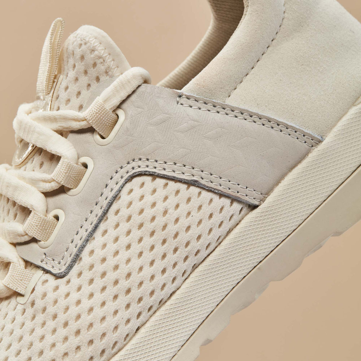 OluKai Value - Wailuku Women’s Athletic Shoes - Off White
