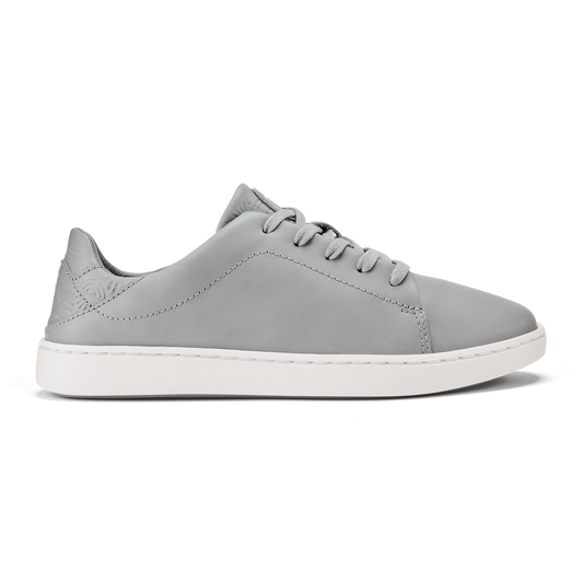 OluKai Featured - Pehuea Lī ‘Ili Women's Leather Sneakers - Ash