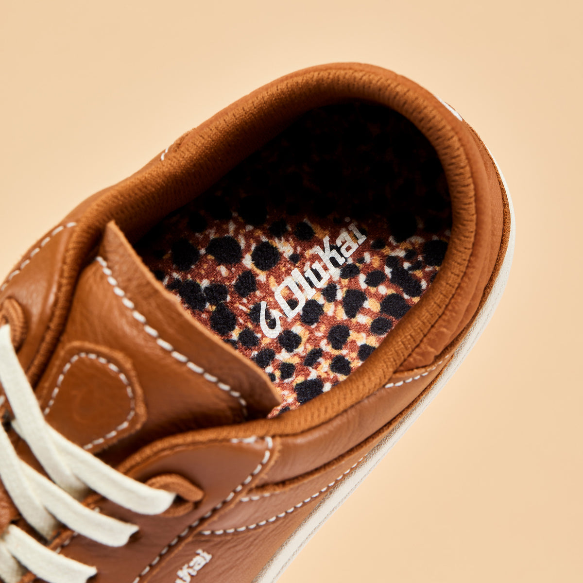 OluKai Customer Favorite - Hā‘upu Women’s Leather Sneakers - Fox