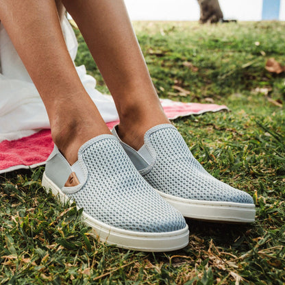 OluKai Smart Buy - OluKai Pehuea - Pale Grey | Women's Sneakers