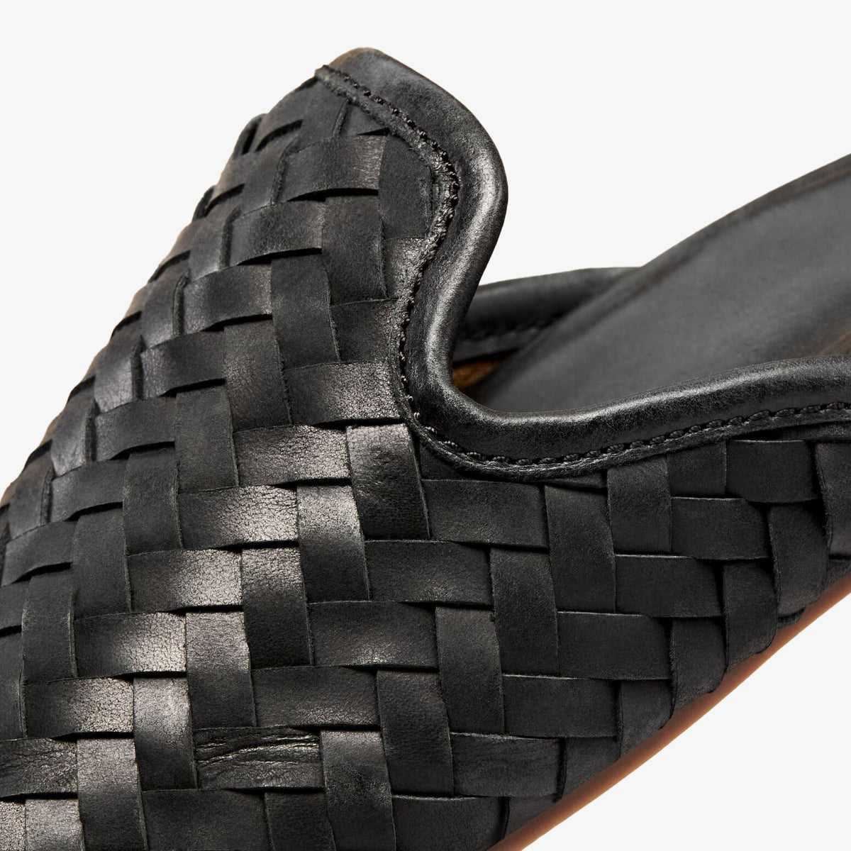 OluKai Latest - Mi'i - Onyx / Onyx