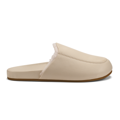 OluKai Top Pick - Kōnea Women’s Leather Slipper Mules - Bone
