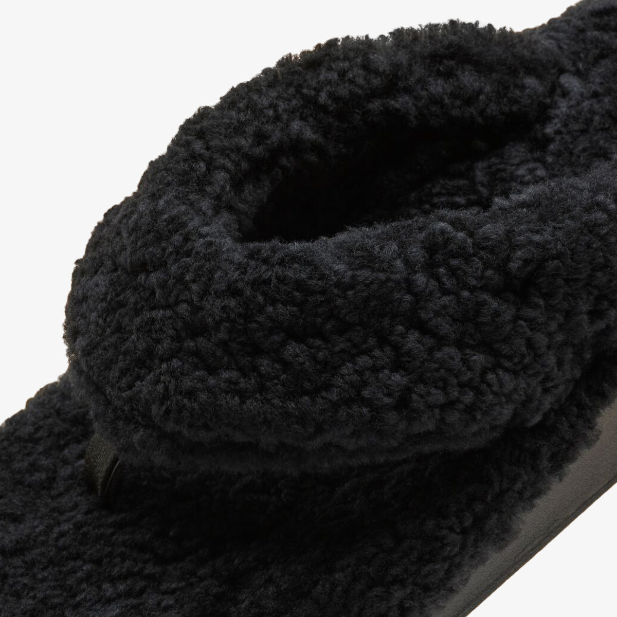 OluKai Trending - Kīpe'a Heu Women‘s Flip Flop Slippers - Black