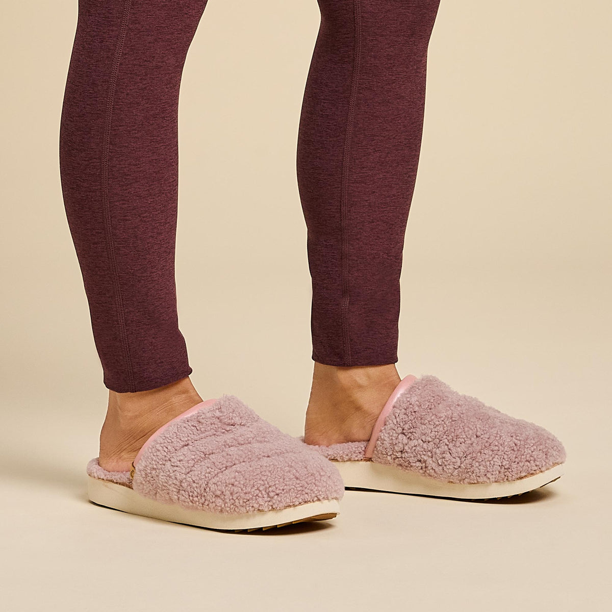 OluKai Best Seller - Pūpū Mua Women’s Shearling Mule Slipper - Pink Sea Salt