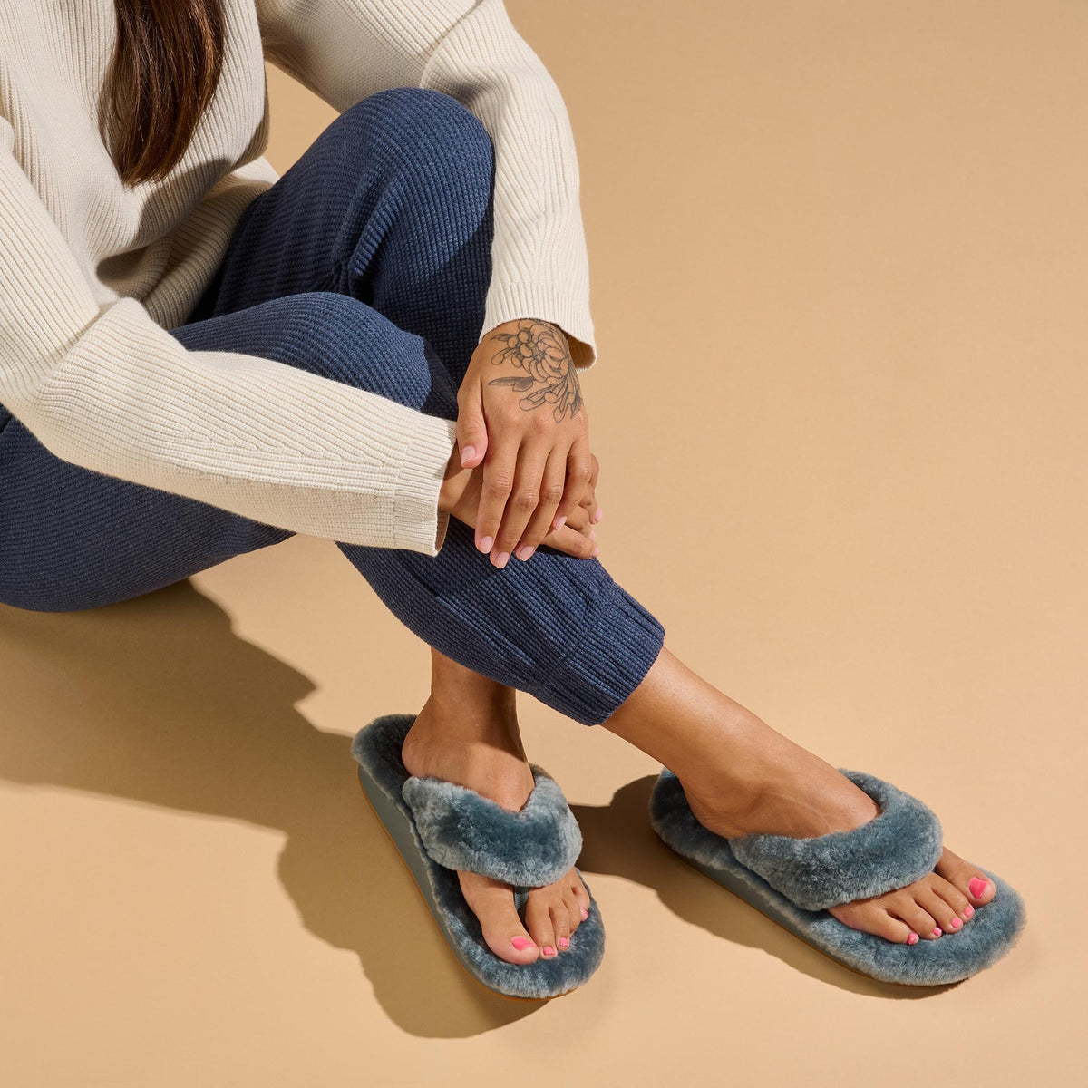 OluKai Hot Sale - Kipe‘a Heu Women‘s Flip Flop Slippers - Storm