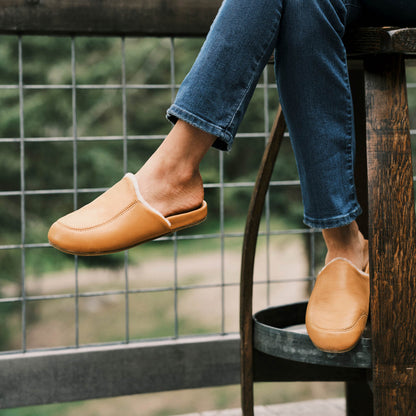 OluKai Smart Buy - Kōnea Women’s Leather Slipper Mules - Saddle