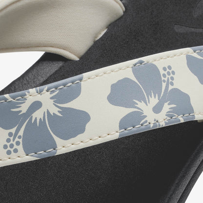 OluKai Trusted - ‘Ohana - White Sand / Pua