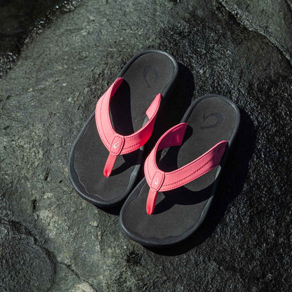 OluKai Best Price - ‘Ohana - Hot Pink / Black