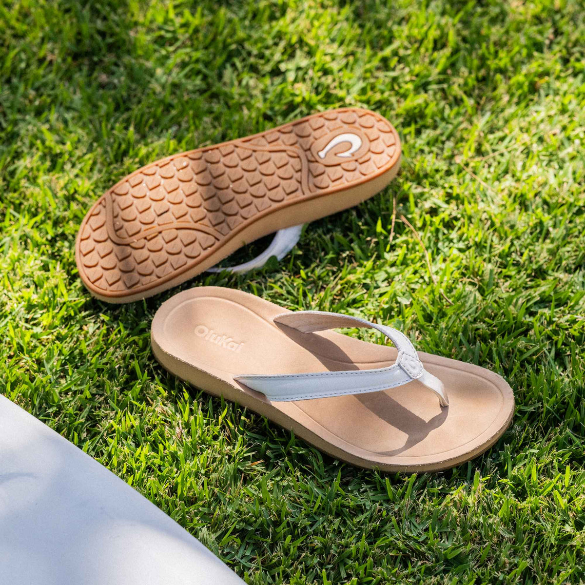 OluKai Special Offer - Southshore - Bright White / Warm Sand