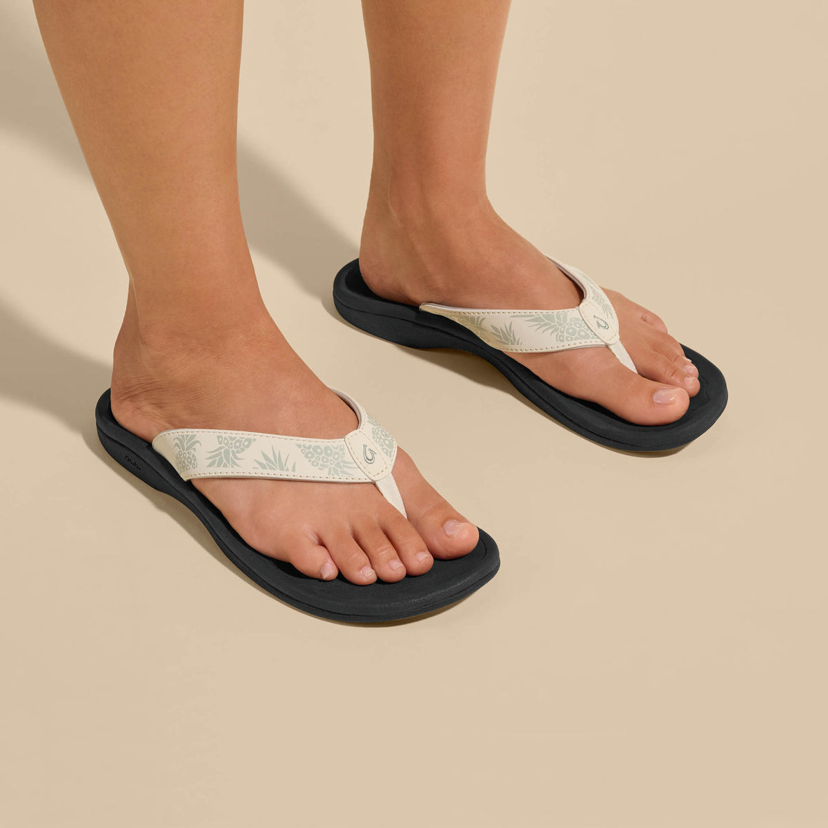OluKai Latest - ‘Ohana Women's Beach Sandals - Bright White / Hua