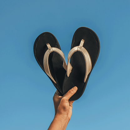 OluKai Everyday - OluKai ‘Ohana - Bubbly / Black | Women's Beach Sandals