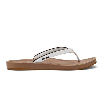 OluKai New - ‘Uiki Women’s Everyday Beach Sandals - White Sand / Almond