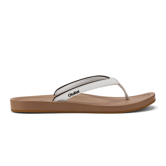 OluKai New - ‘Uiki Women’s Everyday Beach Sandals - White Sand / Almond