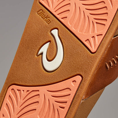 OluKai Sale - Kipe‘a ‘Olu Women‘s Slide Sandals - Sahara