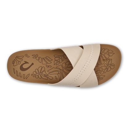 OluKai Essential - Kipe‘a ‘Olu Women‘s Slide Sandals - Puka / Tan