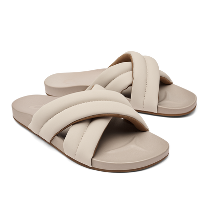 OluKai Value - Hila Women’s Beach Slide Sandals - Cloudy