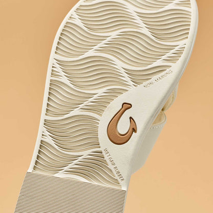 OluKai Customer Favorite - La‘i Slide Women’s Slide Beach Sandals - White Sand