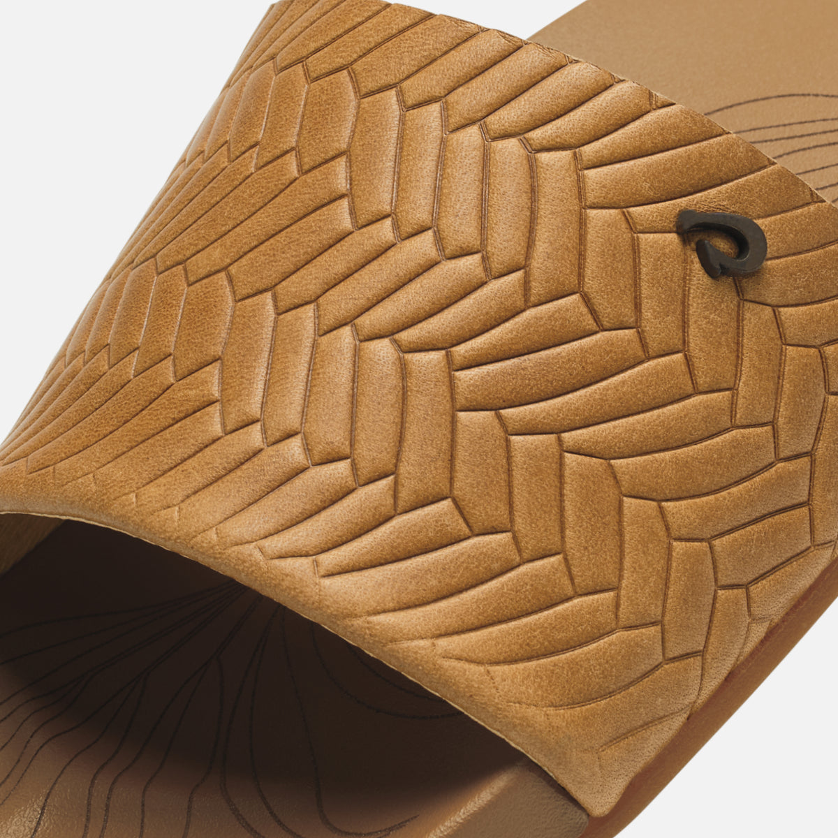 OluKai Smart Buy - Kipeʻa Pono - Sahara / Weave