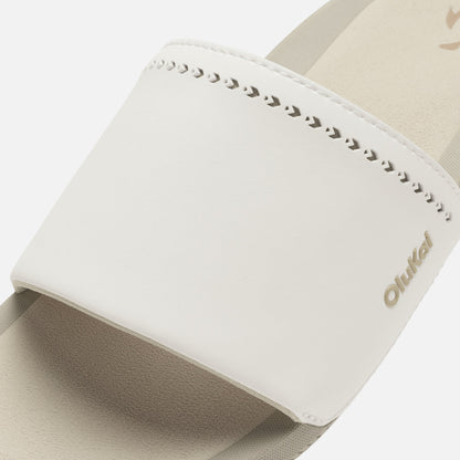 OluKai Special Offer - Ulele Slide - Bright White / Tapa