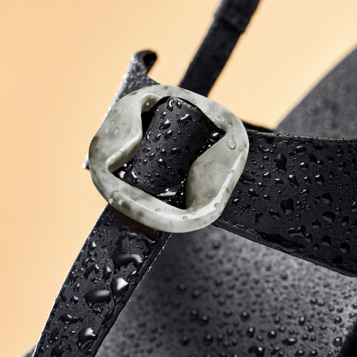 OluKai Essential - La‘i T-Bar Women’s Strappy Sandals - Lava Rock